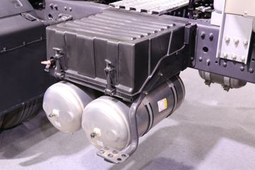 �������� ����H5V 480���� 6X4 LNGǣ����(LZ4250H7DM1)ͼƬ