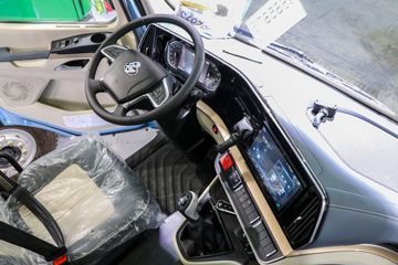 �������� ����H5V 270���� 4X2 6.8�ײ�դʽ�ػ���ͼƬ