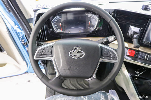 乘龙H5V 300马力 4X2 9.7米大单桥直降6.5万！