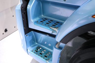 �������� ����H5V 270���� 4X2 6.8�ײ�դʽ�ػ���ͼƬ