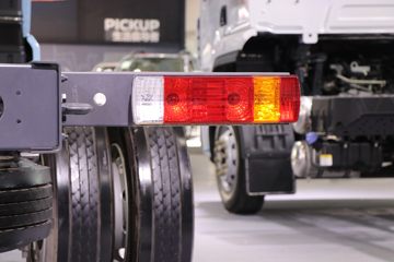 �������� ����H5V 270���� 4X2 6.8�ײ�դʽ�ػ���ͼƬ