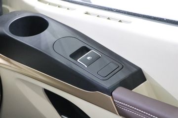 �������� ����HK 680���� 6X4 AMT�Զ���ǣ����(��ʿ�ر�����)ͼƬ