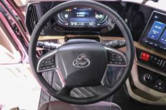 东风柳汽 乘龙HK 680马力 6X4 AMT自动档牵引车(法士特变速箱)