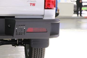 ����T6 �ھ��� 2.8T���� 120���� ���� ����˫��Ƥ��ͼƬ