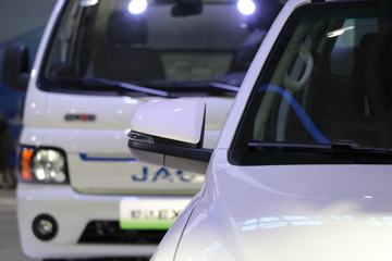 ����T6 �ھ��� 2.8T���� 120���� ���� ����˫��Ƥ��ͼƬ