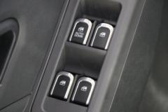 江淮T6 冠军版 2.8T柴油 120马力 四驱 标轴双排皮卡