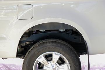 ����T6 �ھ��� 2.8T���� 120���� ���� ����˫��Ƥ��ͼƬ