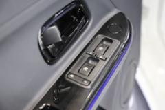 东风股份 御风EM27L 高配版 3T 2座 4.865米纯电动厢式运输车41.86kWh