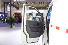 东风股份 御风EM27L 高配版 3T 2座 4.865米纯电动厢式运输车41.86kWh