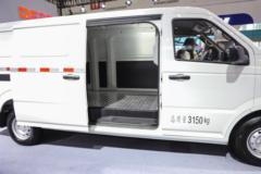 东风股份 御风EM27L 高配版 3T 2座 4.865米纯电动厢式运输车41.86kWh