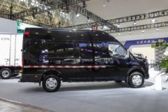 东风股份 御风V9E 4.5T 3座 5.94米纯电动厢式运输车77.28kWh