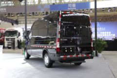 东风股份 御风V9E 4.5T 3座 5.94米纯电动厢式运输车77.28kWh