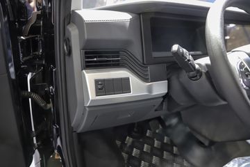 ����ɷ� ����V9E 4.5T 3�� 5.94�״��綯��ʽ���䳵77.28kWhͼƬ