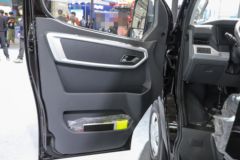东风股份 御风V9E 4.5T 3座 5.94米纯电动厢式运输车77.28kWh