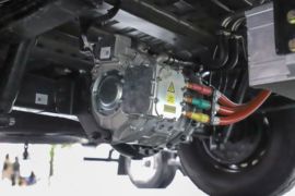 御风V9E&nbsp;电动封闭厢货底盘图片