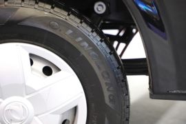 御风V9E&nbsp;电动封闭厢货底盘图片