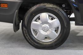 御风V9E&nbsp;电动封闭厢货底盘图片