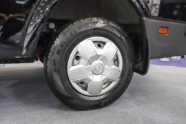 御风V9E&nbsp;电动封闭厢货底盘图片