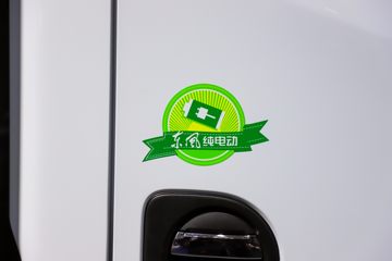 ����ɷ� EV360 4.5T 4.2�׵��Ŵ��綯��ʽ�Ῠ81.14kWhͼƬ