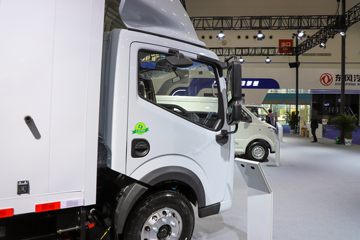 ����ɷ� EV360 4.5T 4.2�׵��Ŵ��綯��ʽ�Ῠ81.14kWhͼƬ