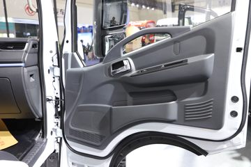 ����ɷ� EV360 4.5T 4.2�׵��Ŵ��綯��ʽ�Ῠ81.14kWhͼƬ