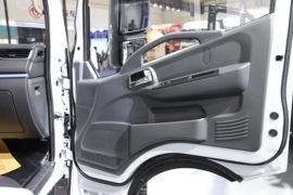 EV360&nbsp;电动载货车内饰图片