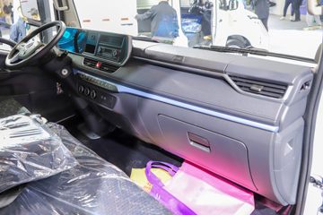 ����ɷ� EV360 4.5T 4.2�׵��Ŵ��綯��ʽ�Ῠ81.14kWhͼƬ