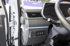 东风股份 EV360 4.5T 4.2米单排纯电动厢式轻卡81.14kWh
