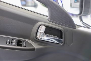 ����ɷ� EV360 4.5T 4.2�׵��Ŵ��綯��ʽ�Ῠ81.14kWhͼƬ