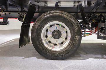 ����ɷ� EV360 4.5T 4.2�׵��Ŵ��綯��ʽ�Ῠ81.14kWhͼƬ