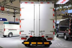 东风股份 EV360 4.5T 4.2米单排纯电动厢式轻卡81.14kWh