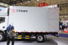东风股份 EV360 4.5T 4.2米单排纯电动厢式轻卡81.14kWh