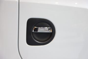 ����ɷ� EV200 ����� 4.5T 3.965�׵��Ŵ��綯��ʽ�Ῠ59.409kWhͼƬ