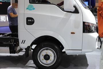 ����ɷ� EV200 ����� 4.5T 3.965�׵��Ŵ��綯��ʽ�Ῠ59.409kWhͼƬ
