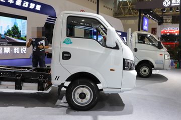 ����ɷ� EV200 ����� 4.5T 3.965�׵��Ŵ��綯��ʽ�Ῠ59.409kWhͼƬ