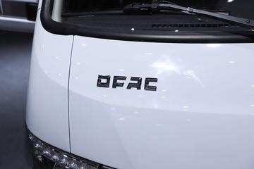 ����ɷ� EV200 ����� 4.5T 3.965�׵��Ŵ��綯��ʽ�Ῠ59.409kWhͼƬ