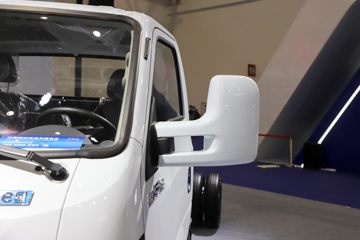 ����ɷ� EV200 ����� 4.5T 3.965�׵��Ŵ��綯��ʽ�Ῠ59.409kWhͼƬ