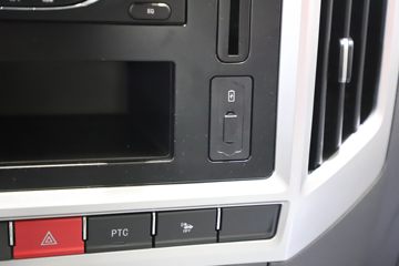 ����ɷ� EV200 ����� 4.5T 3.965�׵��Ŵ��綯��ʽ�Ῠ59.409kWhͼƬ