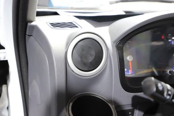 ����ɷ� EV200 ����� 4.5T 3.965�׵��Ŵ��綯��ʽ�Ῠ59.409kWhͼƬ