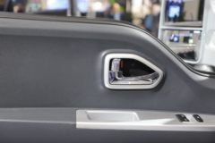 东风股份 EV200 标配版 4.5T 3.965米单排纯电动厢式轻卡(DFA5040XXYTBEV7)59.409kWh