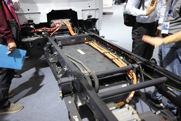 ����ɷ� EV200 ����� 4.5T 3.965�׵��Ŵ��綯��ʽ�Ῠ59.409kWhͼƬ