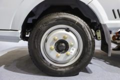 东风股份 EV200 标配版 4.5T 3.965米单排纯电动厢式轻卡(DFA5040XXYTBEV7)59.409kWh