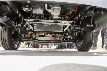 ����ɷ� EV200 ����� 4.5T 3.965�׵��Ŵ��綯��ʽ�Ῠ59.409kWhͼƬ