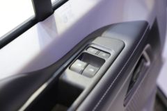 南京依维柯 聚星 3.8T 3座 4.998米纯电动封闭货车77kWh