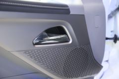 南京依维柯 聚星 3.8T 3座 4.998米纯电动封闭货车77kWh
