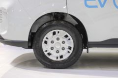 南京依维柯 聚星 3.8T 3座 4.998米纯电动封闭货车77kWh