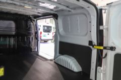 南京依维柯 聚星 3.8T 3座 4.998米纯电动封闭货车77kWh