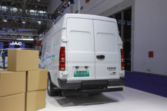 南京依维柯 新得意 4.3T 5.995米纯电动封闭厢式货车61.56kWh