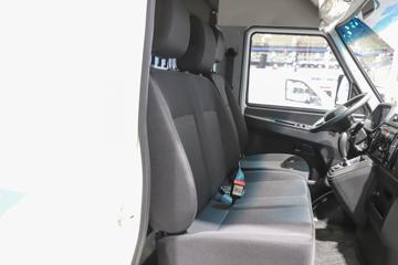�Ͼ���ά�� �µ��� 4.3T 5.995�״��綯�����ʽ����61.56kWhͼƬ