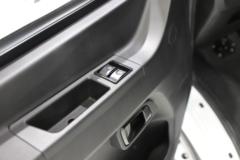 南京依维柯 新得意 4.3T 5.995米纯电动封闭厢式货车61.56kWh
